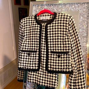 Beautiful vintage two-piece lined Coco Beland suit